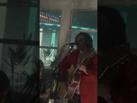 Otra cosa - un acústico en NY