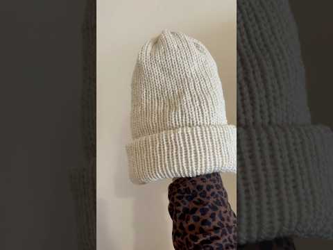 Quick & Easy Sentro Beanie! 🧶✨ #Knitting #Sentro #DIYBeanie