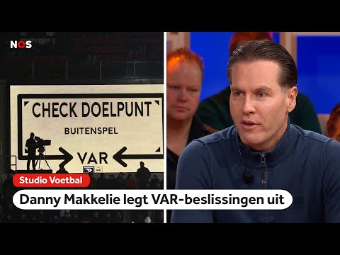 DANNY MAKKELIE legt OMSTREDEN VAR-BESLISSINGEN uit in Studio Voetbal | Studio Voetbal | NOS Sport