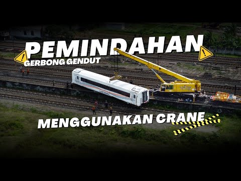 PROSES PEMINDAHAN GERBONG KERETA GENDUT MENGGUNAKAN CRANE MENUJU SEPUR SIMPAN.