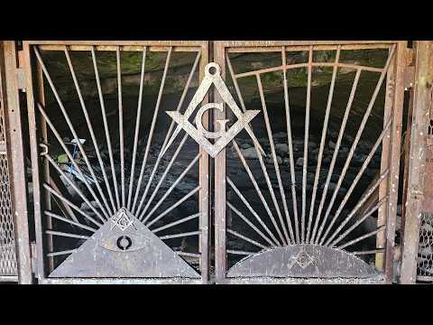 Biking To "The Doorway To Hell" & The Pillars Of Rome