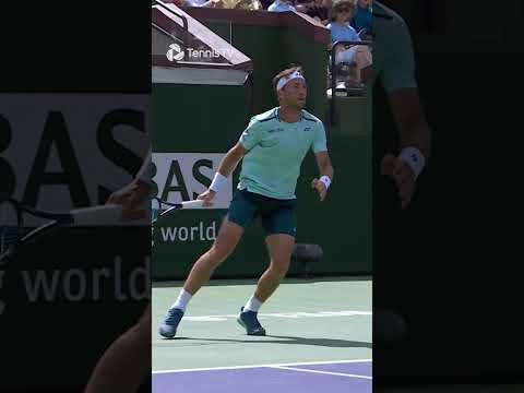 Ruud-iculous Tweener 😱