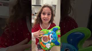 Sierra and Rhia play guitar together - Role Play