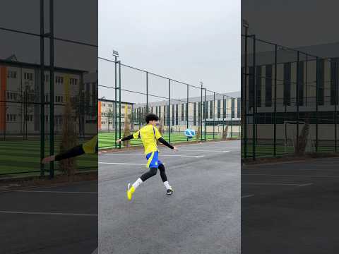 Scoring from outside the pitch🥅🎯