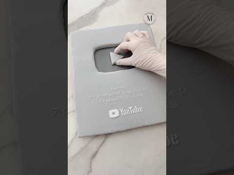 【20万人記念】銀の盾を食べられるアイシングクッキーにしてみた!!! edible Silver Creator Award icing cookie　#youtubecreatorawards