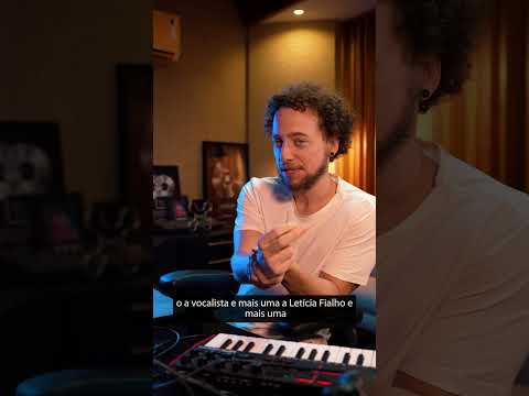 25 pessoas pra fazer UM mashup! 🤣