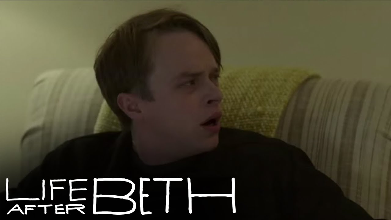 Life After Beth Anonso santrauka