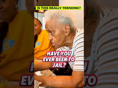 FUNNY ELDERLY WOMAN REVEALS HILARIOUS JAIL VISIT STORY AND HANDCUFF SECRETS! 🎥@convoswithcarrie1