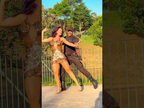 Dançamos bem? 🎶👮🏾‍♂️💃🏻 @mayca.brasil #samba #dancers #shortsviral #viral
