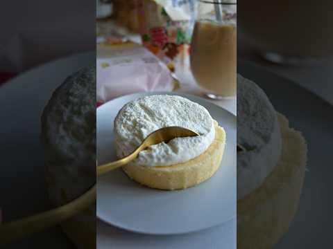 【ローソン】お値段そのまま50%増量プレミアムロールケーキを正直レビューした結果🍰ww #shorts #コンビニ