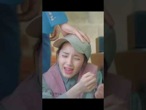 Poor Xiaoqi 😂😂😂#mygirlfriendisanalien #Phimbo #phimtrungquoc #cogaingoaihanhtinh #cdrama #shorts