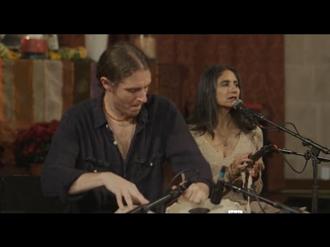 Baba Hanuman - Krishna Das! Live With Lyrics
