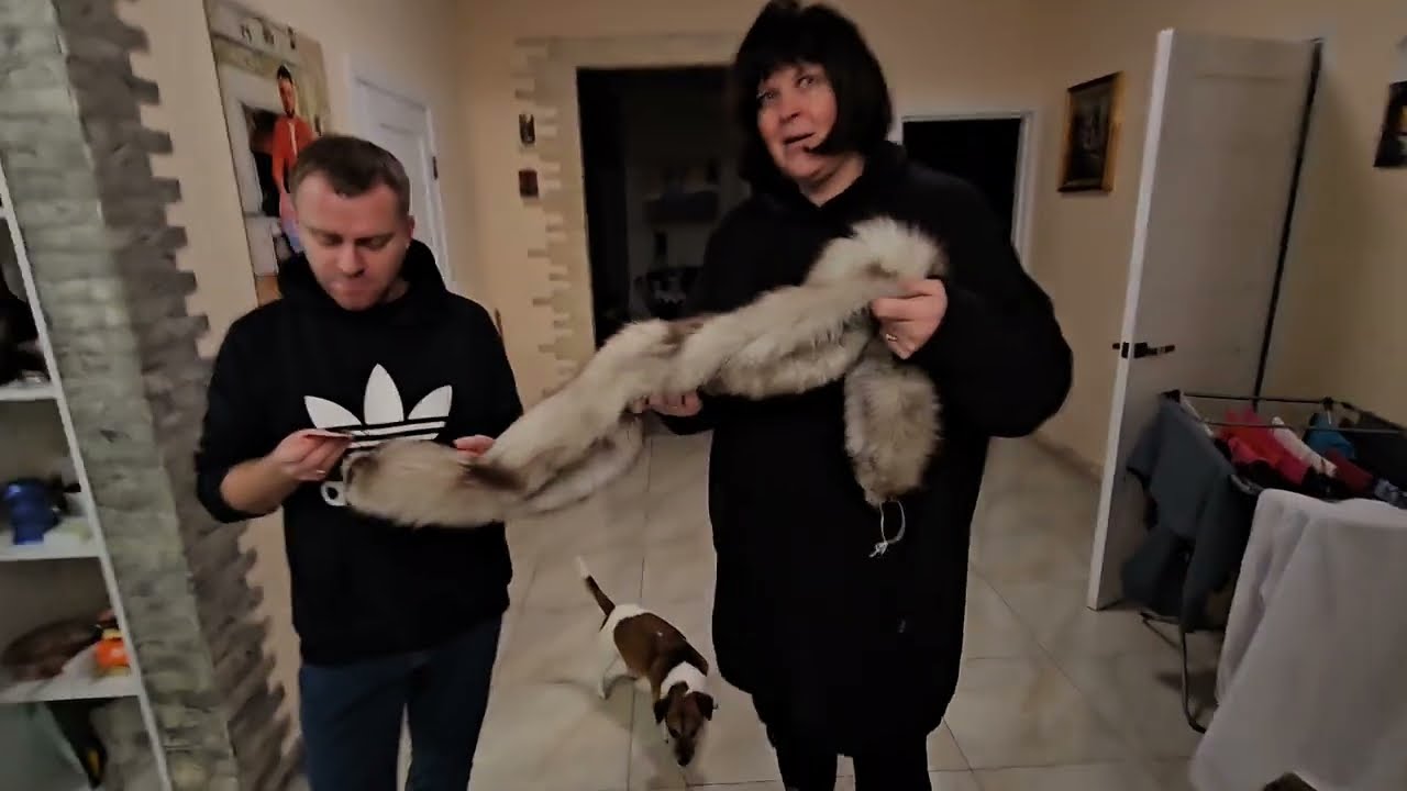 Надя Передала Блины! Маме Подарили Песец! Ужин На Игрени! Бабушка Наелась Трубочек
