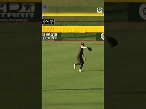 This throw from Jace Barney was legen…dary!! #LLWS #baseball #youthbaseball #littleleagueworldseries