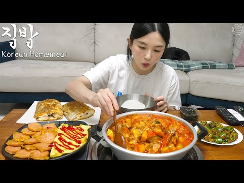 Real Mukbang:) The best Korean Home Meal ☆ Gochujang Soup, Sausage, grilled cutlassfish