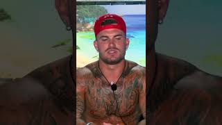 Peek-a-boo the other Islanders found you, Hannah and Taylor 👀 #LoveIslandAU