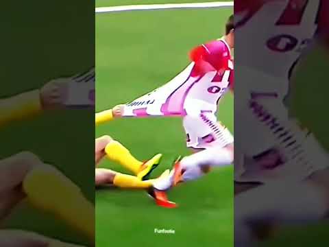 Funny and embarrassment moment in football 😂 #youtubeshort #football #viralvideo #fyp