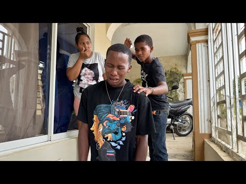 N1ñ0 le pega a su hermanastro parte #8 // EL HAITIANO COMPALE