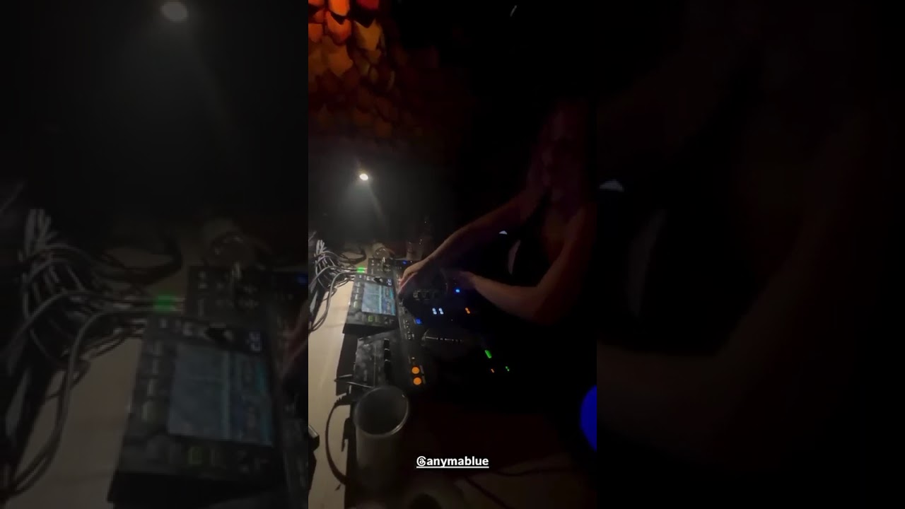 Dj Blue