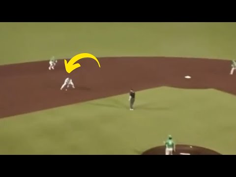 Base Runner Fields Ground Ball to Not Allow Double Play 🤯