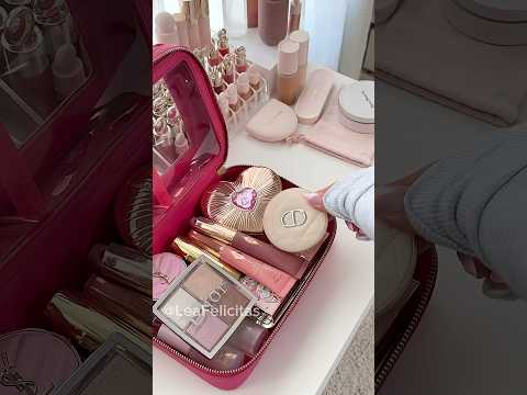 pack my makeup with me 💗🌸✨ #makeup #packing #makeupcollection #beauty #asmr