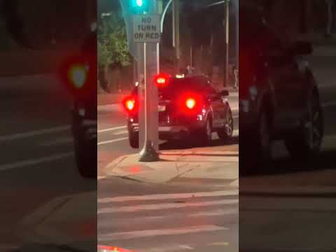 Dude Spotted A Undercover Cop In Street Clothes From A Distance And Watched Everything They Planned