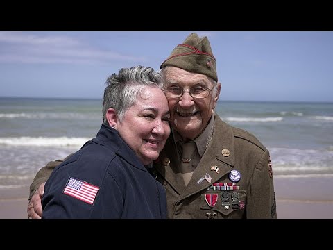 Οι βετεράνοι της D-Day συγκεντρώνονται στη Νορμανδία με αφορμή την 81η επέτειο της ιστορικής...