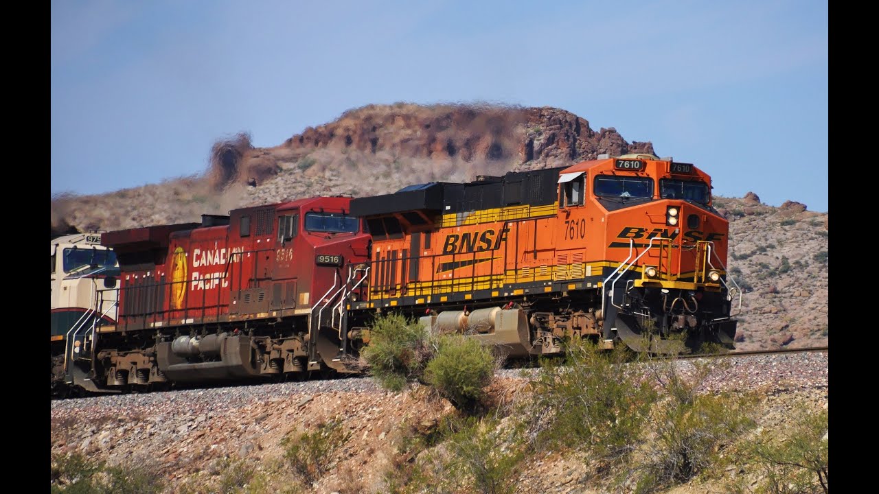 BNSF Freight Trains in Arizona - CoasterFan2105