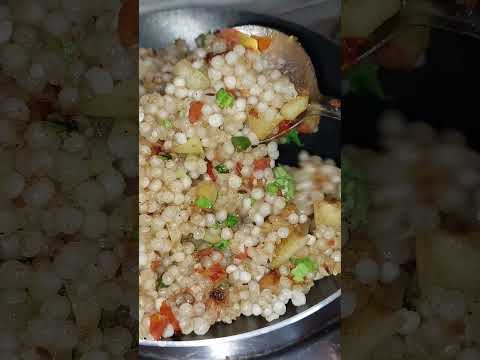 व्रत में बनाये साबूदाना टेहरी आसान तरीके से Sabudana Tehri / Khichdi Recipe