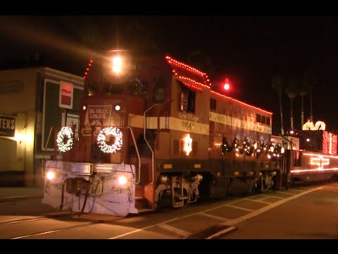 XMAS TRAINS GALORE PREVIEW: 11-27-15 - CoasterFan2105