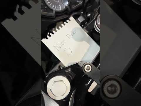 粋な事しやがる! #ninja400 #ニンジャ400 #窃盗団じゃないよね #外人だよね #表参道