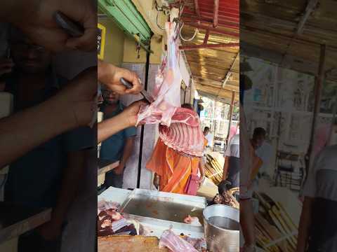 #kiranmeatcutting #goatmeat #muttoncutting #food #meatcuttingstyle #youtubeshorts #streetfood