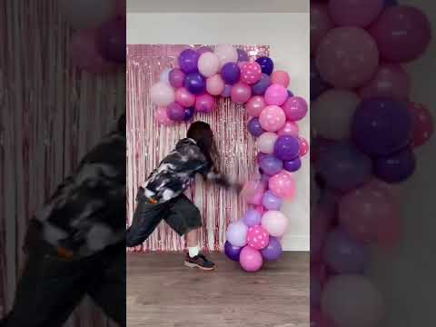 ASMR Balloon Popping Balloon Garland!