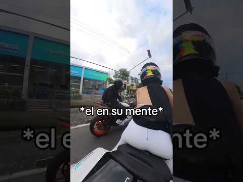 Soy la misma pero con diferente moto