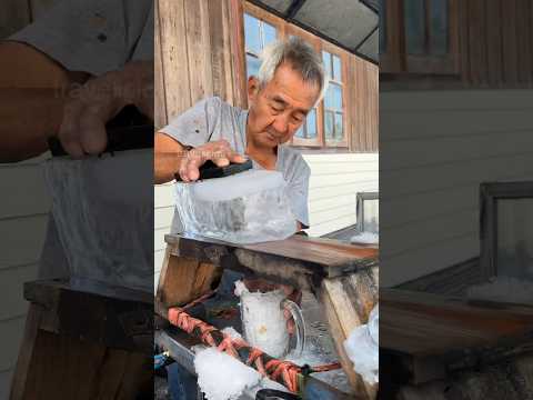 Thai Grandpa making iced lemon tea using the old method #shorts