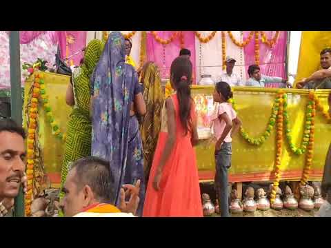 Guru ji Studio Mainpuri is livev gram udeypur me live