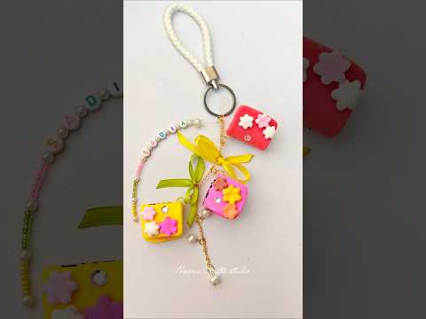 Best Gift for Your Teacher #teachersdaygift #giftidea #happyteachersday #diykeychain #clayart