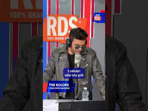 The Kolors: Stash canta “Tuta Gold” e imita Mahmood
