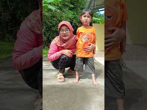Sepatu ade dipake ayam 🐤 #funny #shorts