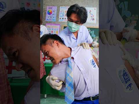 สายไม่มอง 💉😐(เจอประจำ ตอน ฉีดวัคซีน) #เจอประจำ #ฉีดวัคซีน #บี้เดอะสกา #bietheska