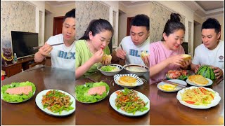 Funny eating and broadcasting