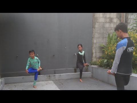 Mumtaaz Vlog sedang live sekarang! private swimming lessons #swimming