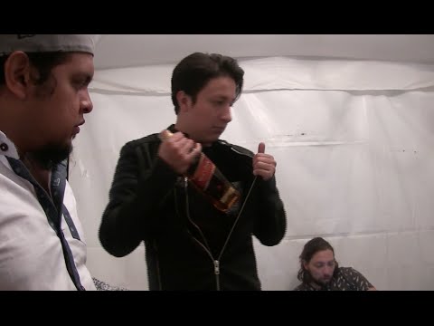 UN DIA CON EL CREW 25: ¡CRIS ROBA ALCOHOL Y ODIAMOS A FEDERICO!