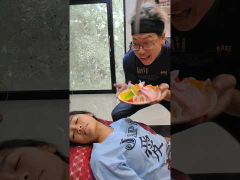 ผลไม้ยาพิษ #กิ่งแก้มdiy #ครอบครัวสายฮา #ลิปซิงค์ #ผิงโซเซ #ตลก #สนุก #ฮาๆ #ละครสั้น #แกล้ง #ตลกฮาฮา