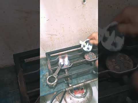 Techniques for installing connecting rod and piston pins in old-style #MechanicLife#Engineering