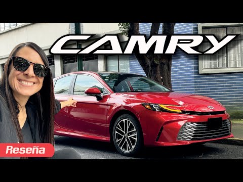 NUEVO Toyota Camry! Ya era bueno ¿Es mejor?