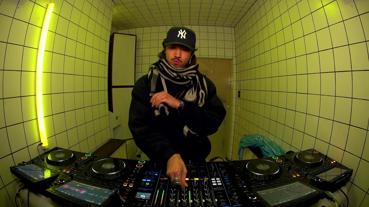 Ikaros Escape | HÖR – April 1 / 2026