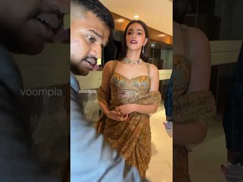 Karisma Kapoor Outshines Ananya Pandey in Cream Saree at Award Show #shorts