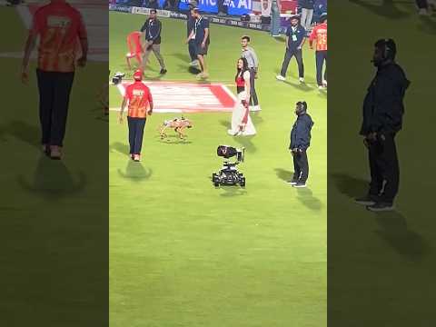 Preity Zinta and the #IPLDOG Steal Hearts! #preityzinta #innovation #ipl2025 #iplchampak #champakdog