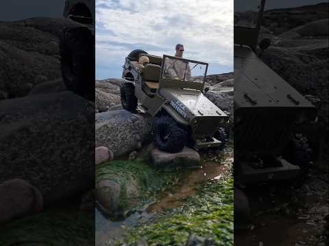 ☀️My idea of a beach day! ☀️😁 #rc #jeep #model
